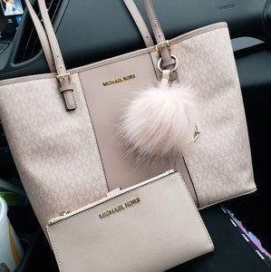 Fawn & ballet pink michael kors handbag